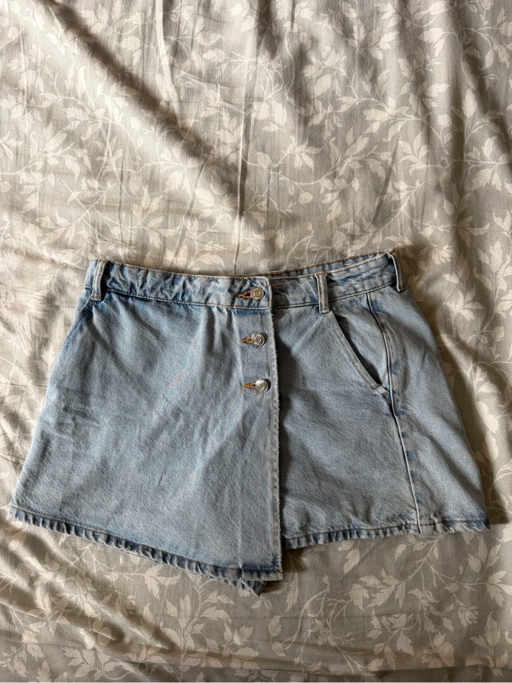 Zara Light Wash Denim Skort with Front Buttons